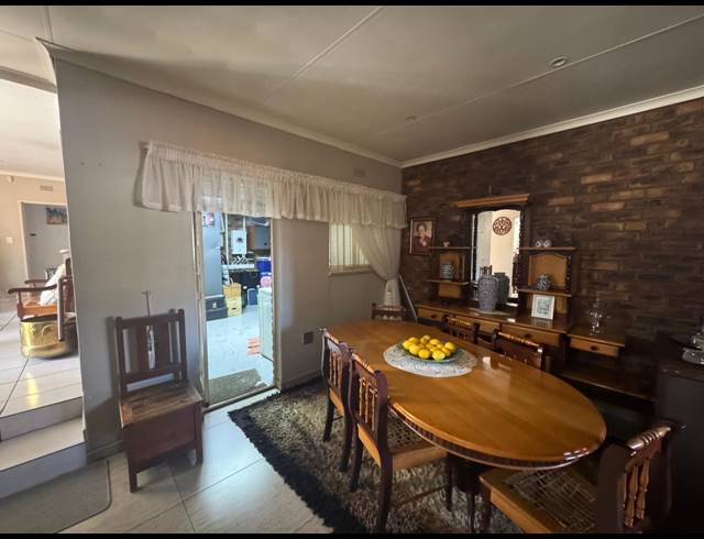 3 BEDROOM HOUSE FOR SALE IN SUNAIR PARK
